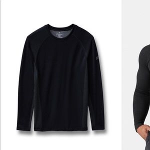 Fabletics Long sleeve workout shit, Large